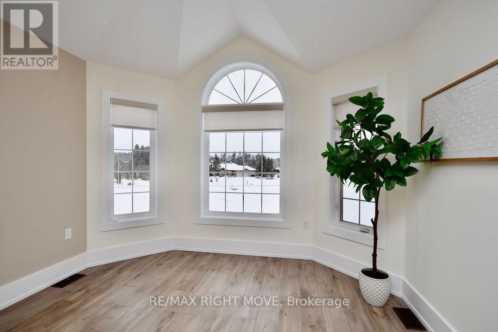 1348 Hawk Ridge Crescent, Severn, Ontario  L3V 6H4 - Photo 6 - S12672282