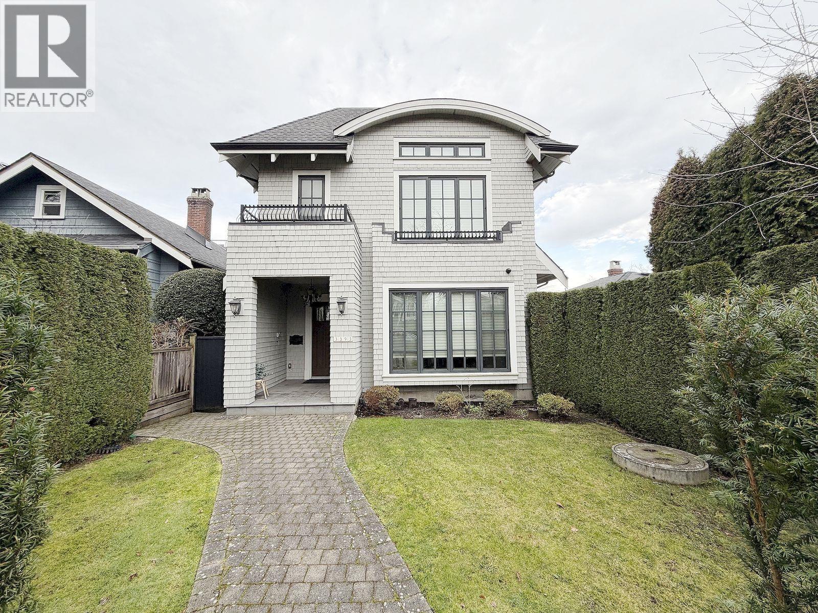 3393 W 30TH AVENUE, Vancouver, British Columbia