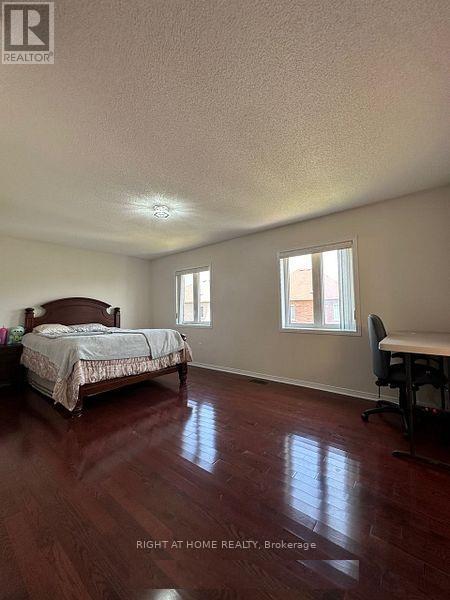 37 Watchman Road, Brampton, Ontario  L6P 2L6 - Photo 6 - W12672092