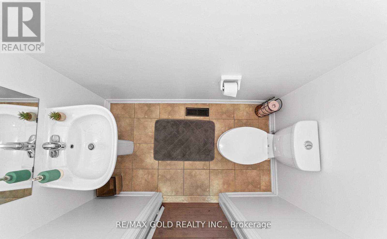 7 Gardenbrooke Trail, Brampton, Ontario  L6P 3L1 - Photo 19 - W12672104