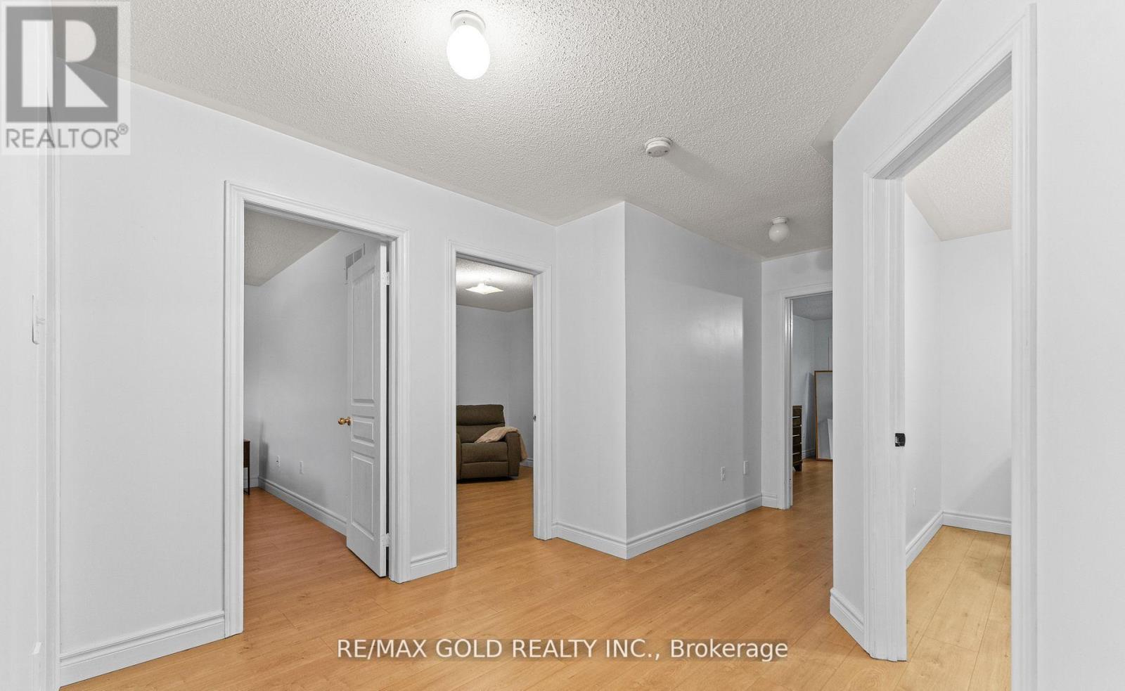 7 Gardenbrooke Trail, Brampton, Ontario  L6P 3L1 - Photo 26 - W12672104