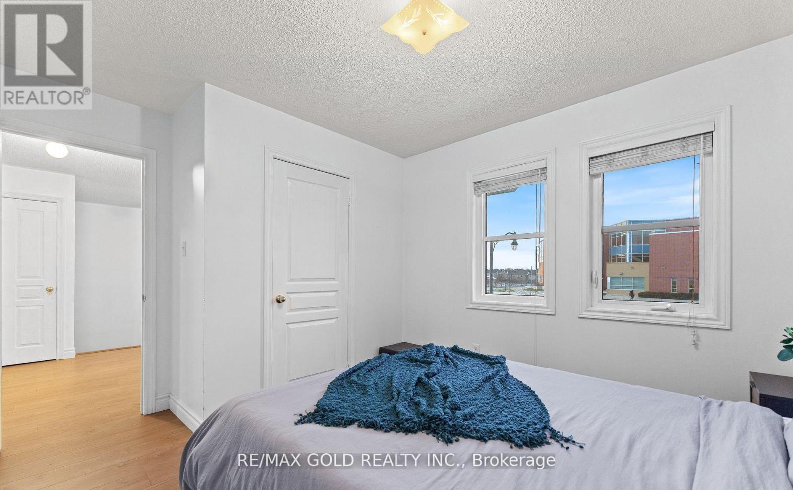 7 Gardenbrooke Trail, Brampton, Ontario  L6P 3L1 - Photo 30 - W12672104