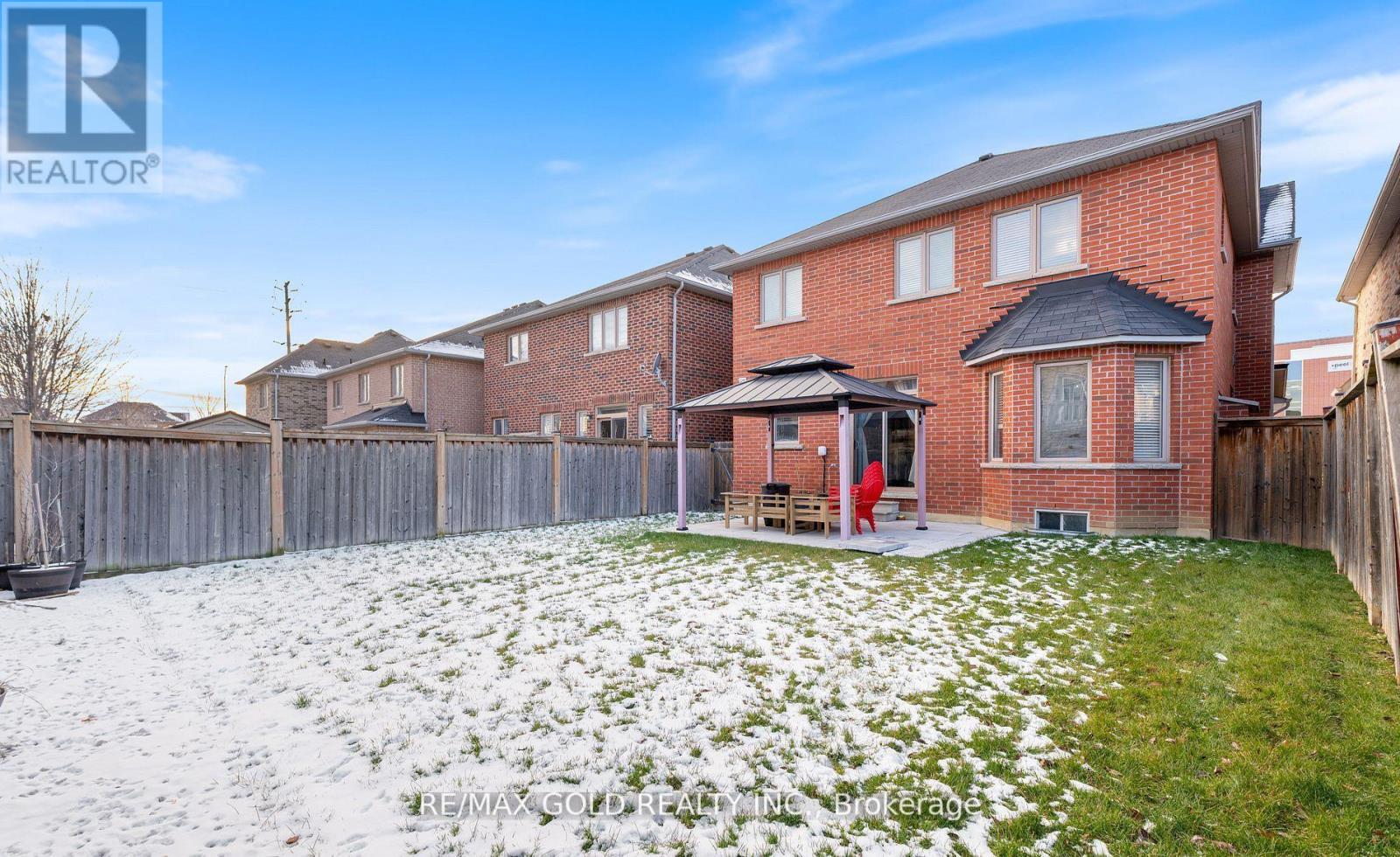 7 Gardenbrooke Trail, Brampton, Ontario  L6P 3L1 - Photo 39 - W12672104