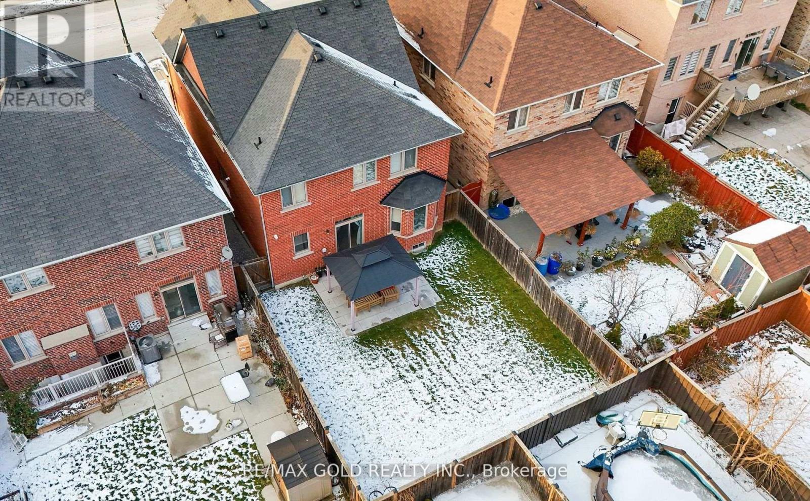 7 Gardenbrooke Trail, Brampton, Ontario  L6P 3L1 - Photo 42 - W12672104