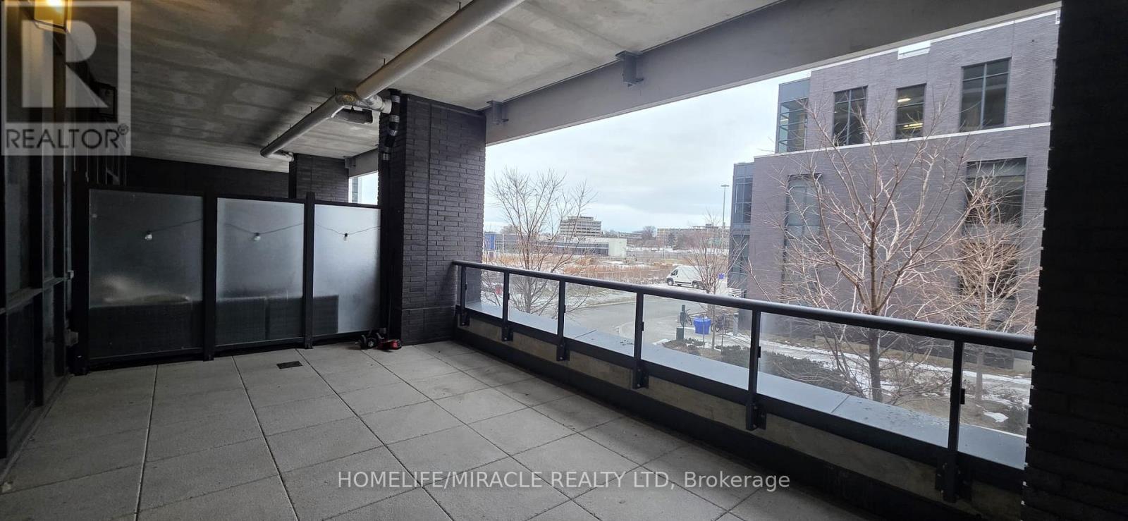 201 - 26 Gibbs Road, Toronto, Ontario  M9B 0E3 - Photo 7 - W12672126