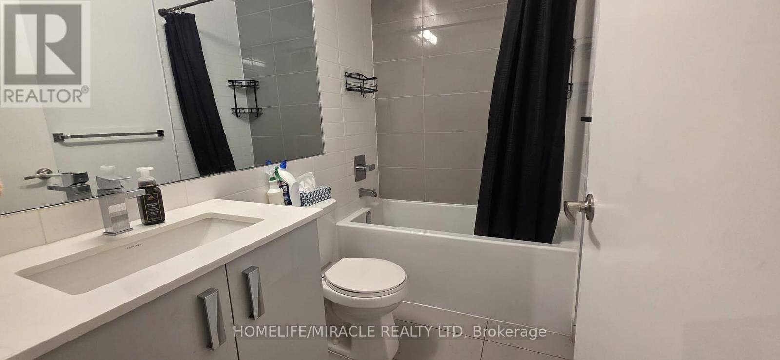 201 - 26 Gibbs Road, Toronto, Ontario  M9B 0E3 - Photo 8 - W12672126