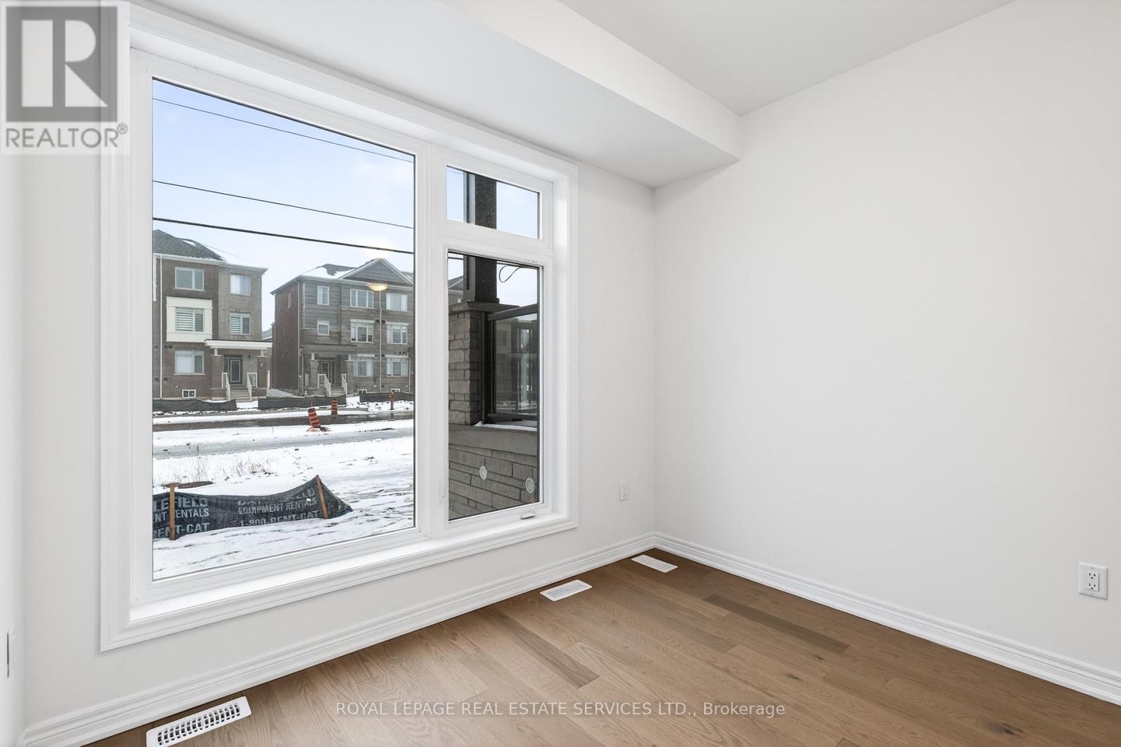 Unit B - 3211 Sixth Line, Oakville, Ontario  L6H 0V8 - Photo 18 - W12672188