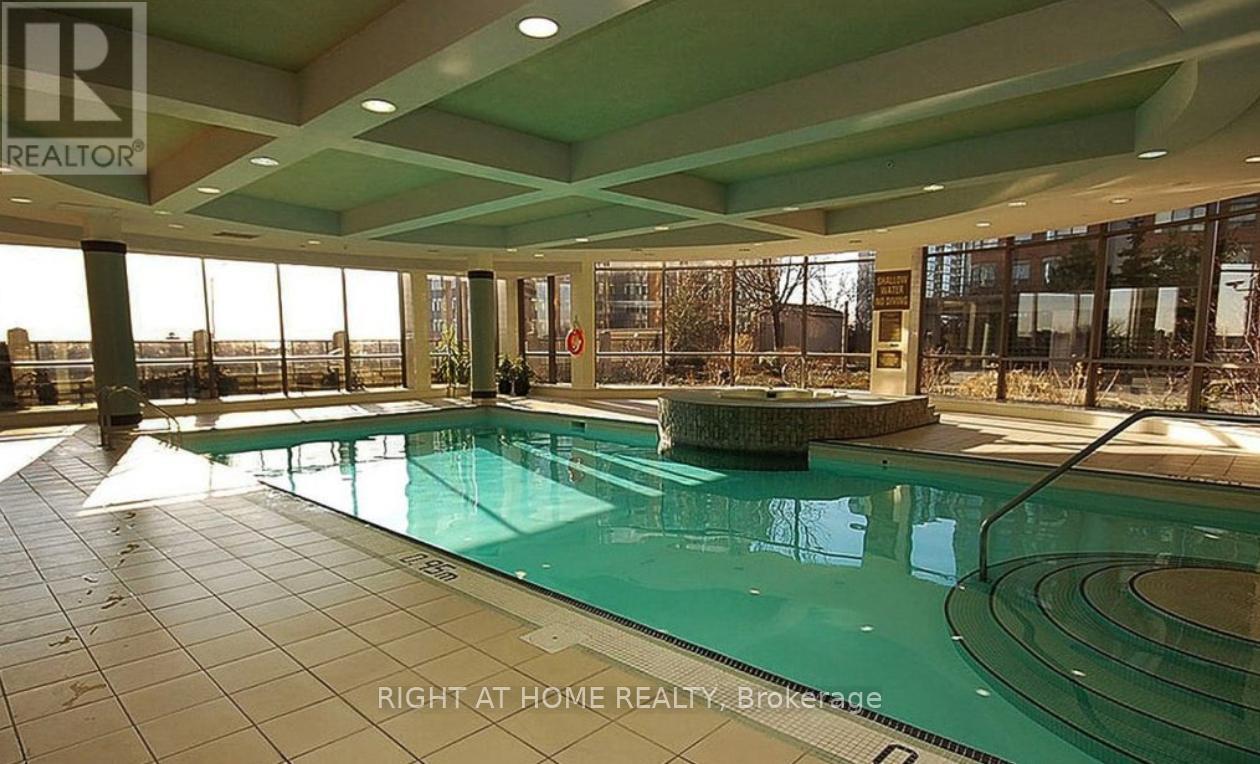 1820 - 3888 Duke Of York Boulevard, Mississauga, Ontario  L5B 4P5 - Photo 6 - W12672206