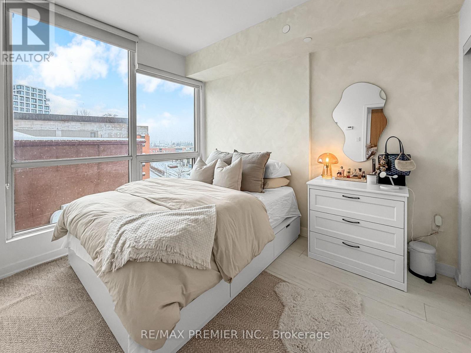 503 - 10 De Boers Drive, Toronto, Ontario  M3J 0L6 - Photo 10 - W12672212