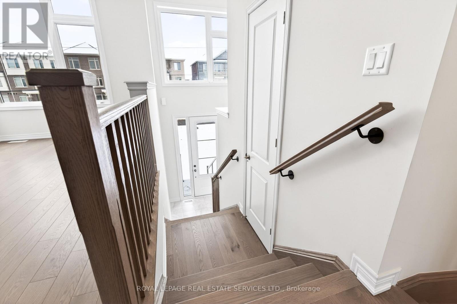 Unit A - 3211 Sixth Line, Oakville, Ontario  L6H 0V8 - Photo 5 - W12672216