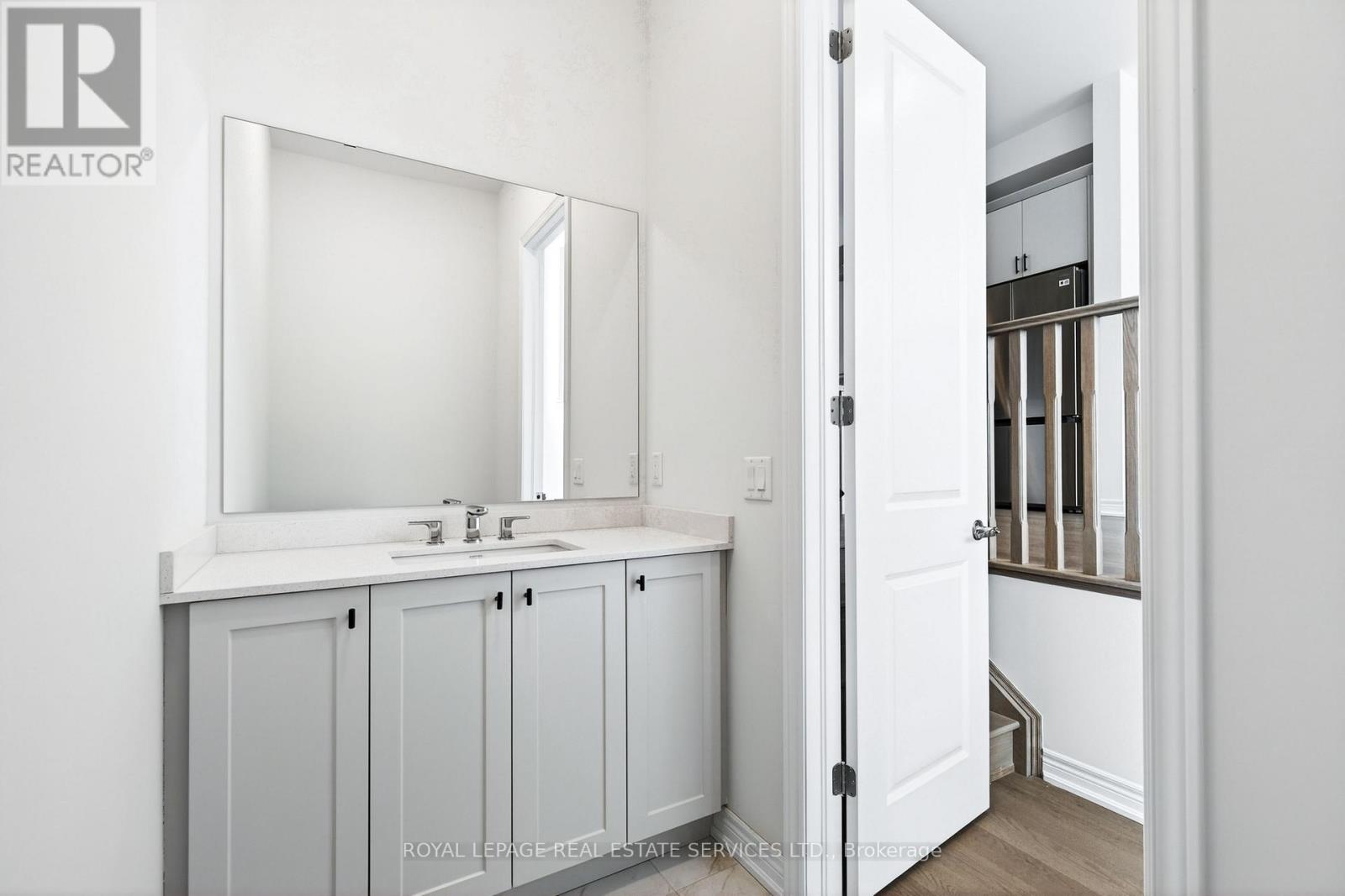 Unit A - 3211 Sixth Line, Oakville, Ontario  L6H 0V8 - Photo 6 - W12672216