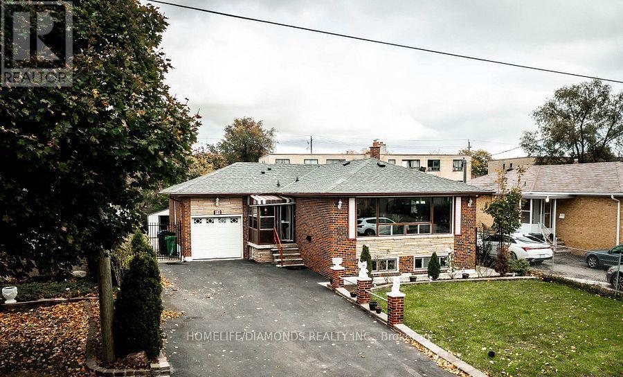 Upper - 16 Brisco Street, Brampton, Ontario  L6V 1W8 - Photo 2 - W12672218