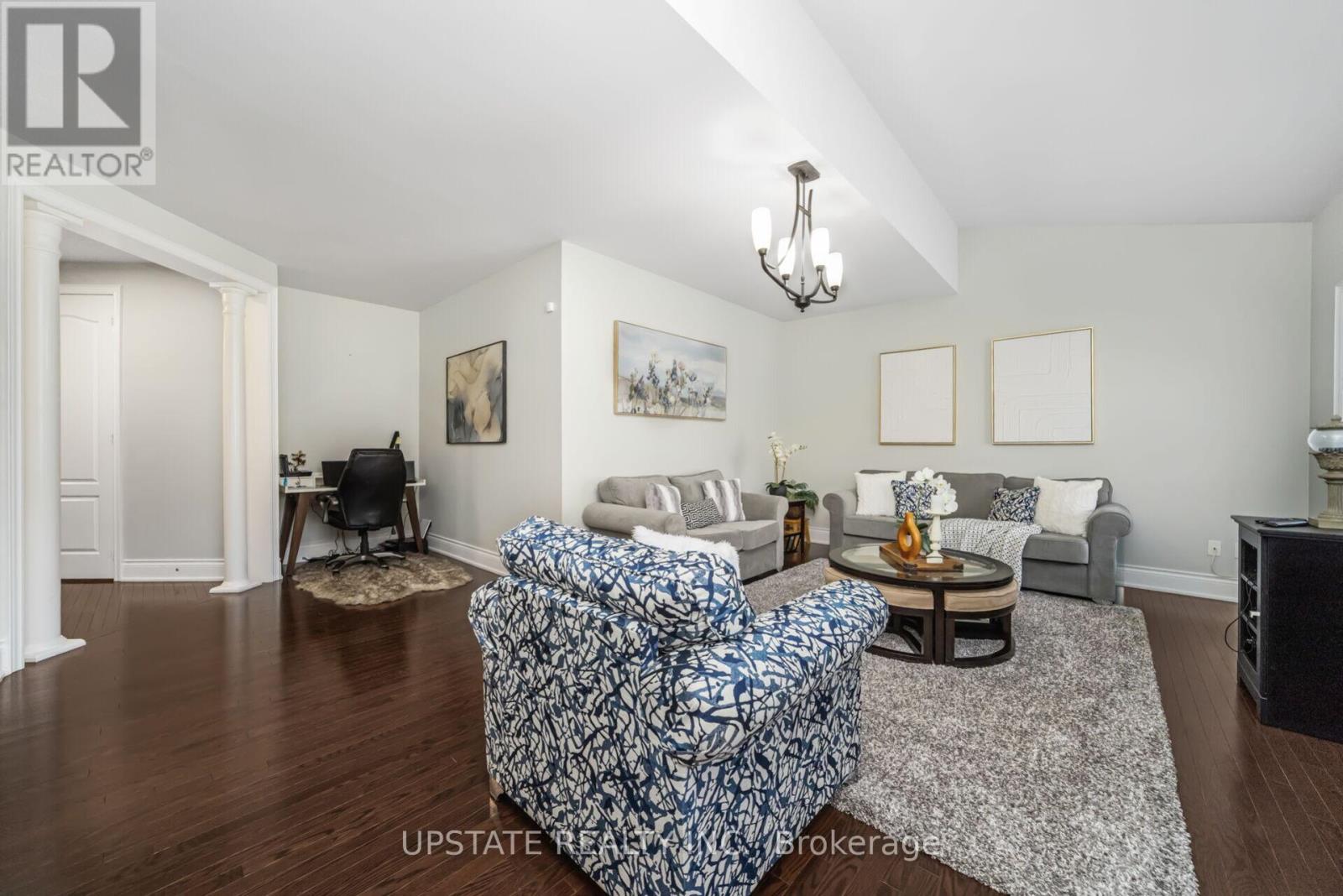 105 Royal West Drive, Brampton, Ontario  L6X 0V6 - Photo 10 - W12672276