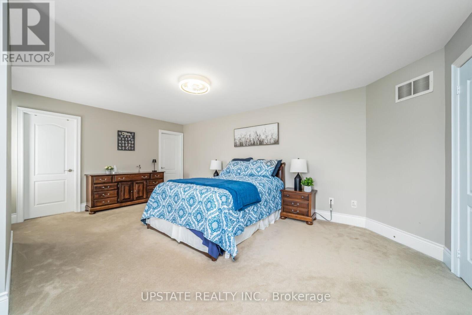 105 Royal West Drive, Brampton, Ontario  L6X 0V6 - Photo 24 - W12672276