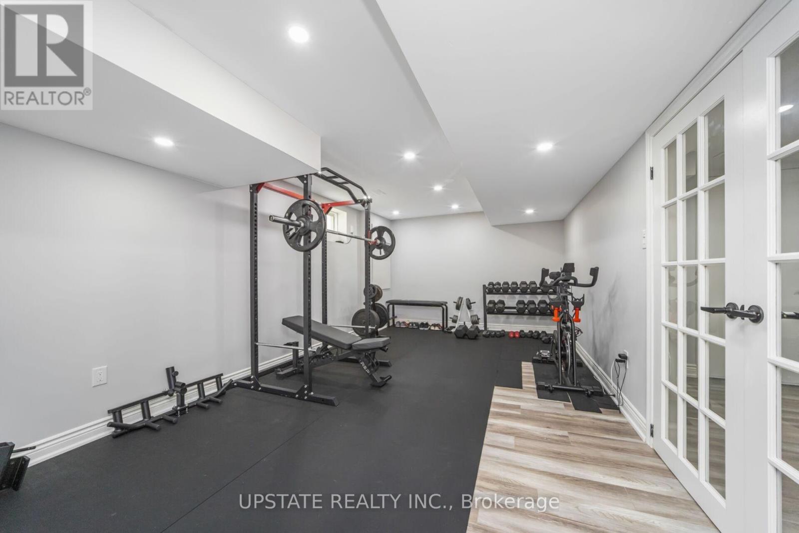 105 Royal West Drive, Brampton, Ontario  L6X 0V6 - Photo 36 - W12672276