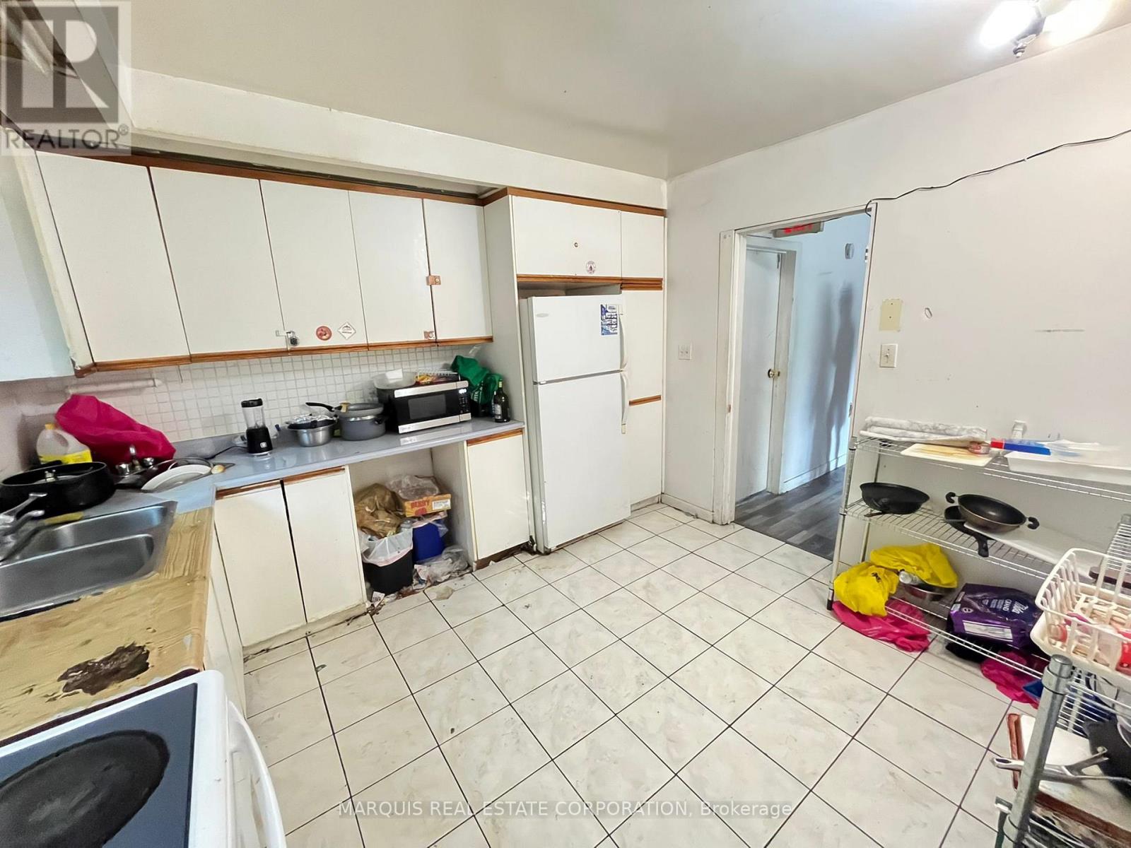 14 Cardell Avenue, Toronto, Ontario  M9N 1S5 - Photo 14 - W12672408