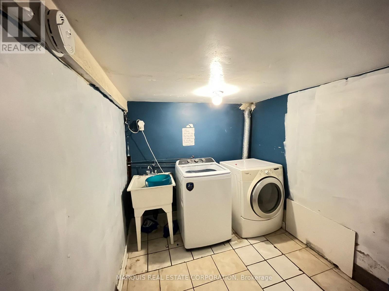 14 Cardell Avenue, Toronto, Ontario  M9N 1S5 - Photo 2 - W12672408