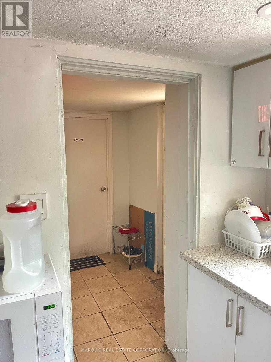 14 Cardell Avenue, Toronto, Ontario  M9N 1S5 - Photo 3 - W12672408