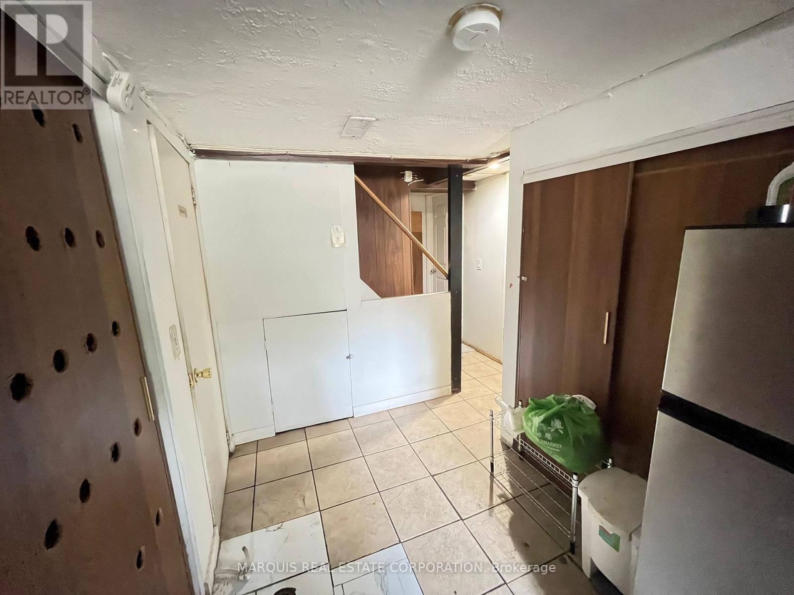 14 Cardell Avenue, Toronto, Ontario  M9N 1S5 - Photo 4 - W12672408