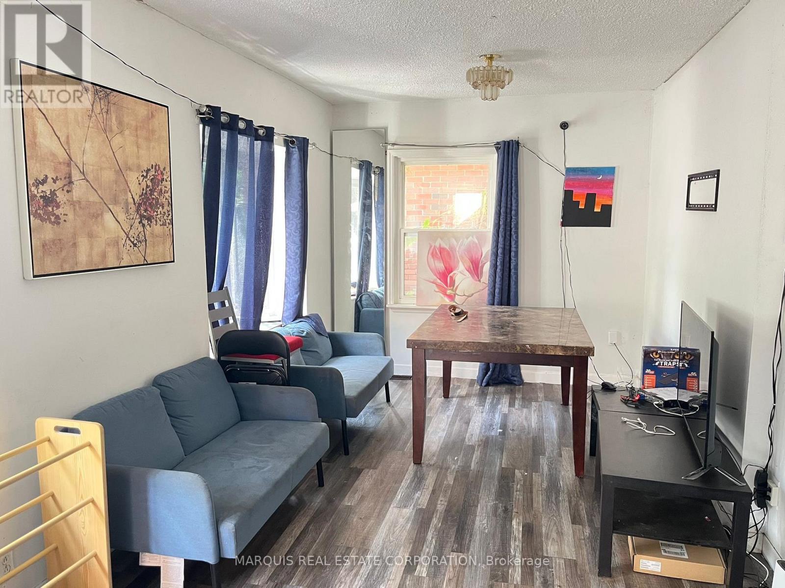 14 Cardell Avenue, Toronto, Ontario  M9N 1S5 - Photo 7 - W12672408