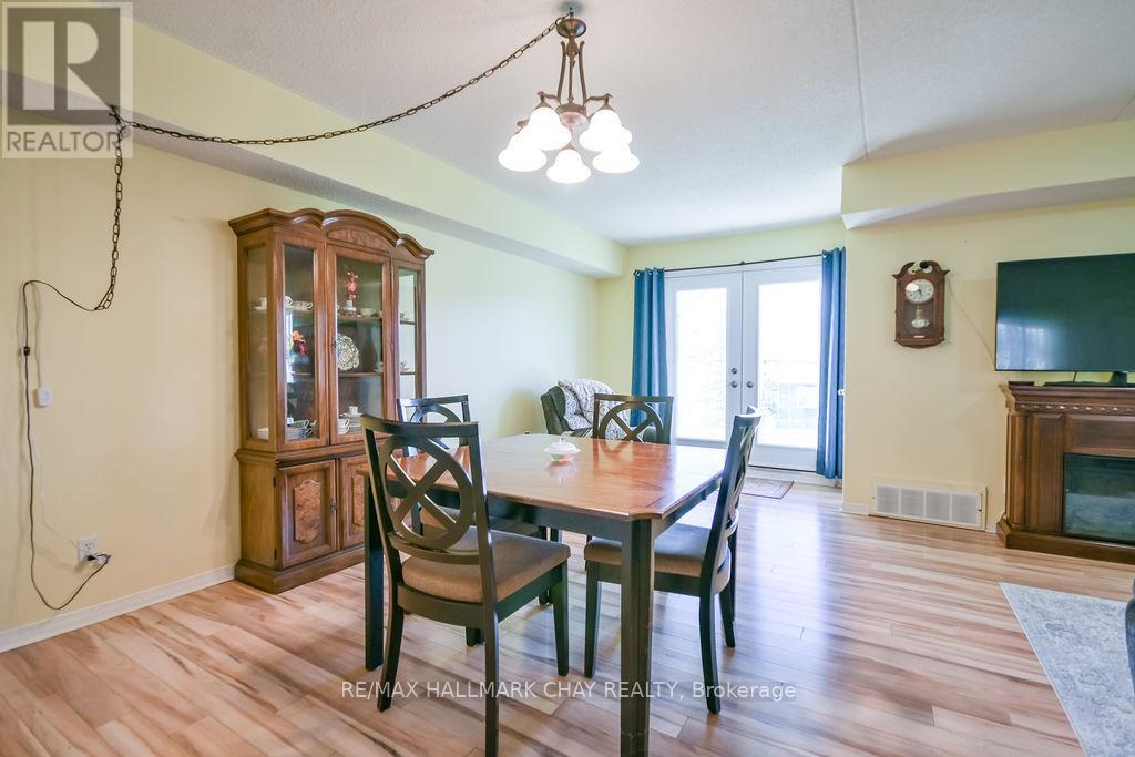 203 - 125 Bond Street, Orillia, Ontario  L3V 1J7 - Photo 7 - S12626934