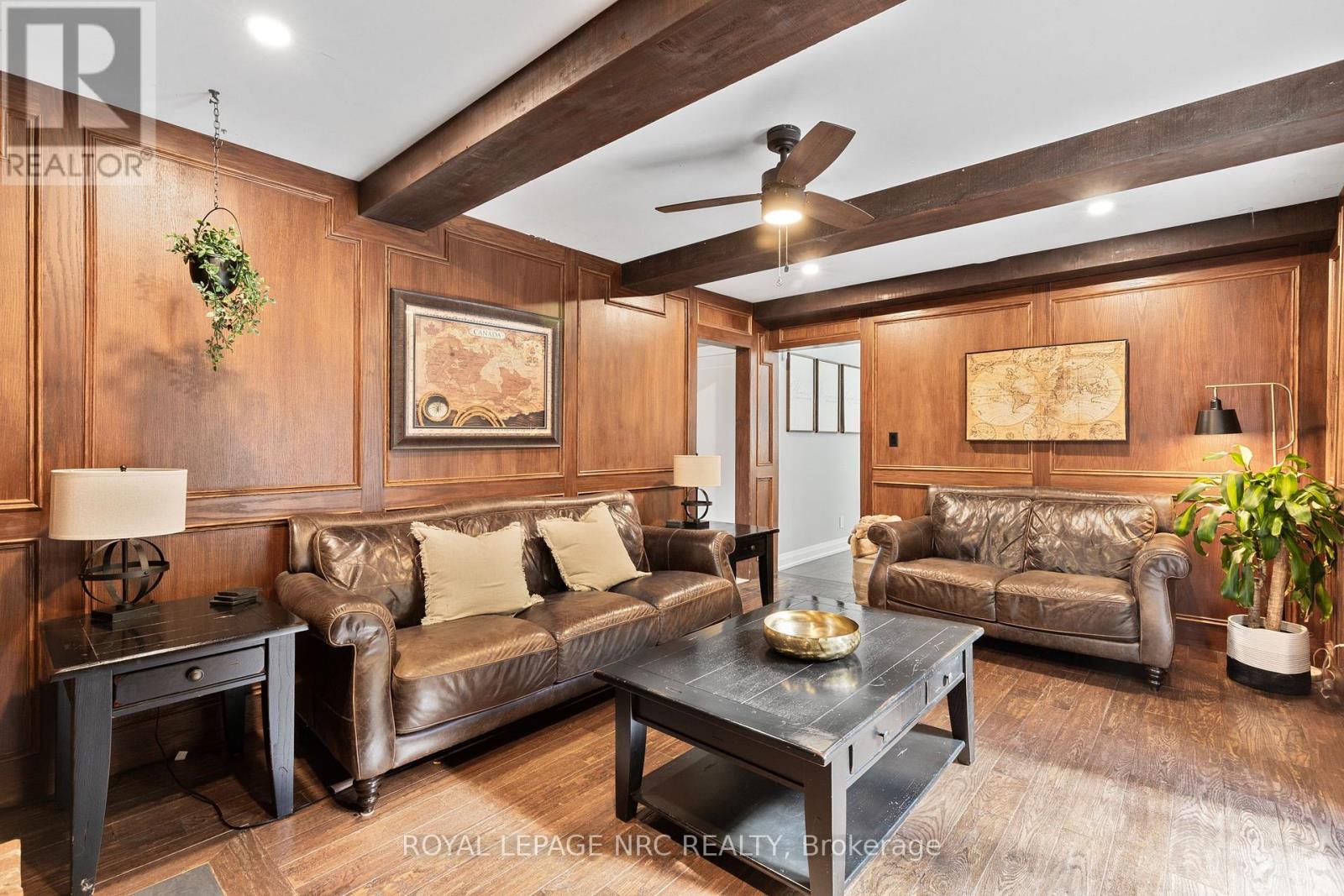 94 Dorchester Drive, Grimsby, Ontario  L3M 1A8 - Photo 8 - X12478342