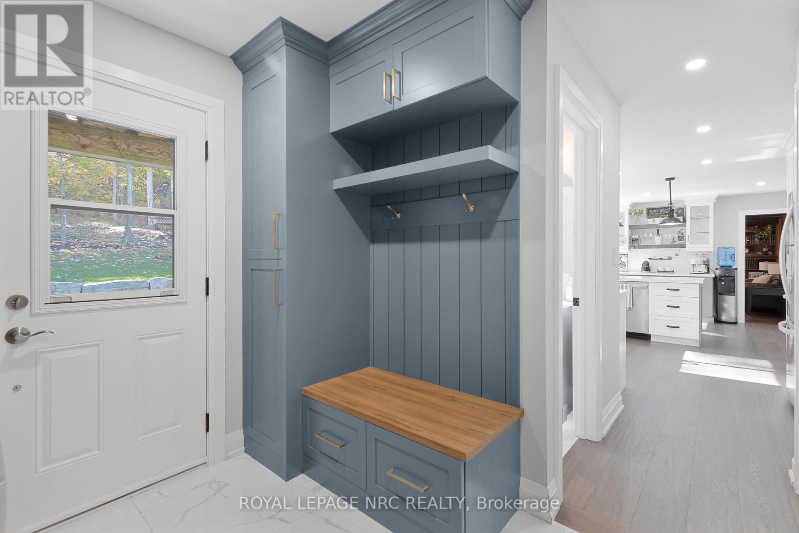 94 Dorchester Drive, Grimsby, Ontario  L3M 1A8 - Photo 17 - X12478342