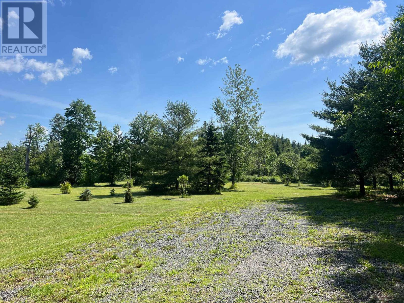 811 Centre Road, Mckellar, Ontario  P2A 0B4 - Photo 2 - X12672430