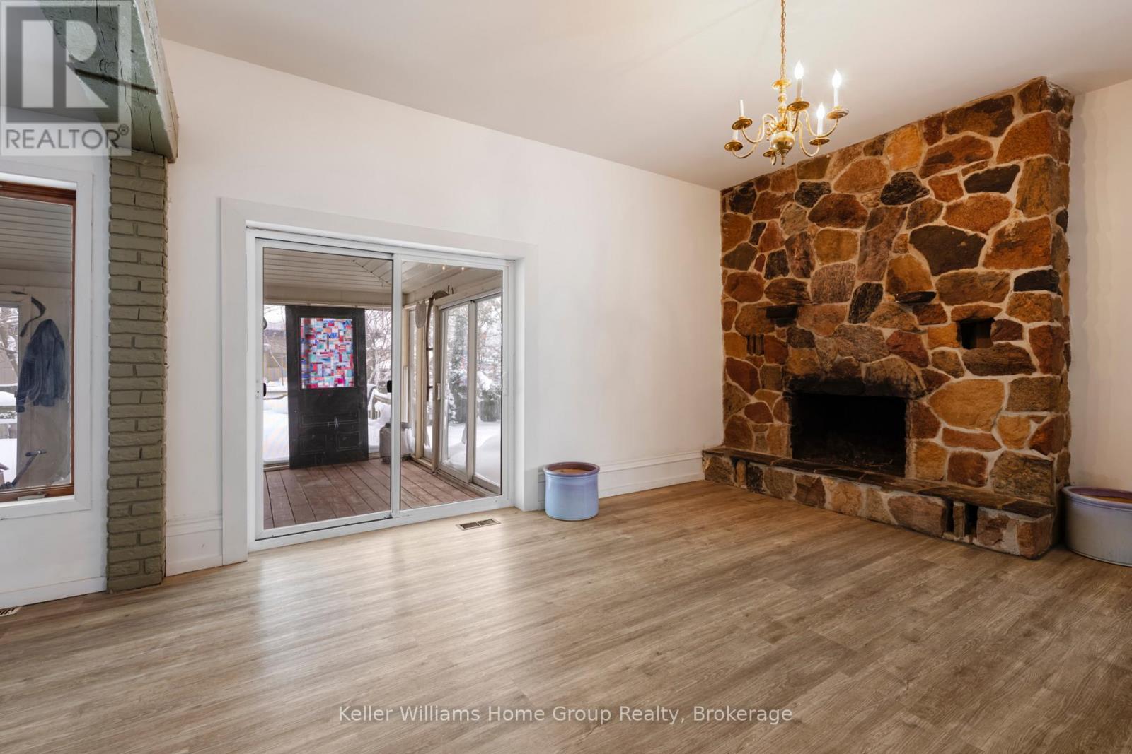 150 Wellington Street E, Wellington North (Mount Forest), Ontario  N0G 2L2 - Photo 12 - X12672456