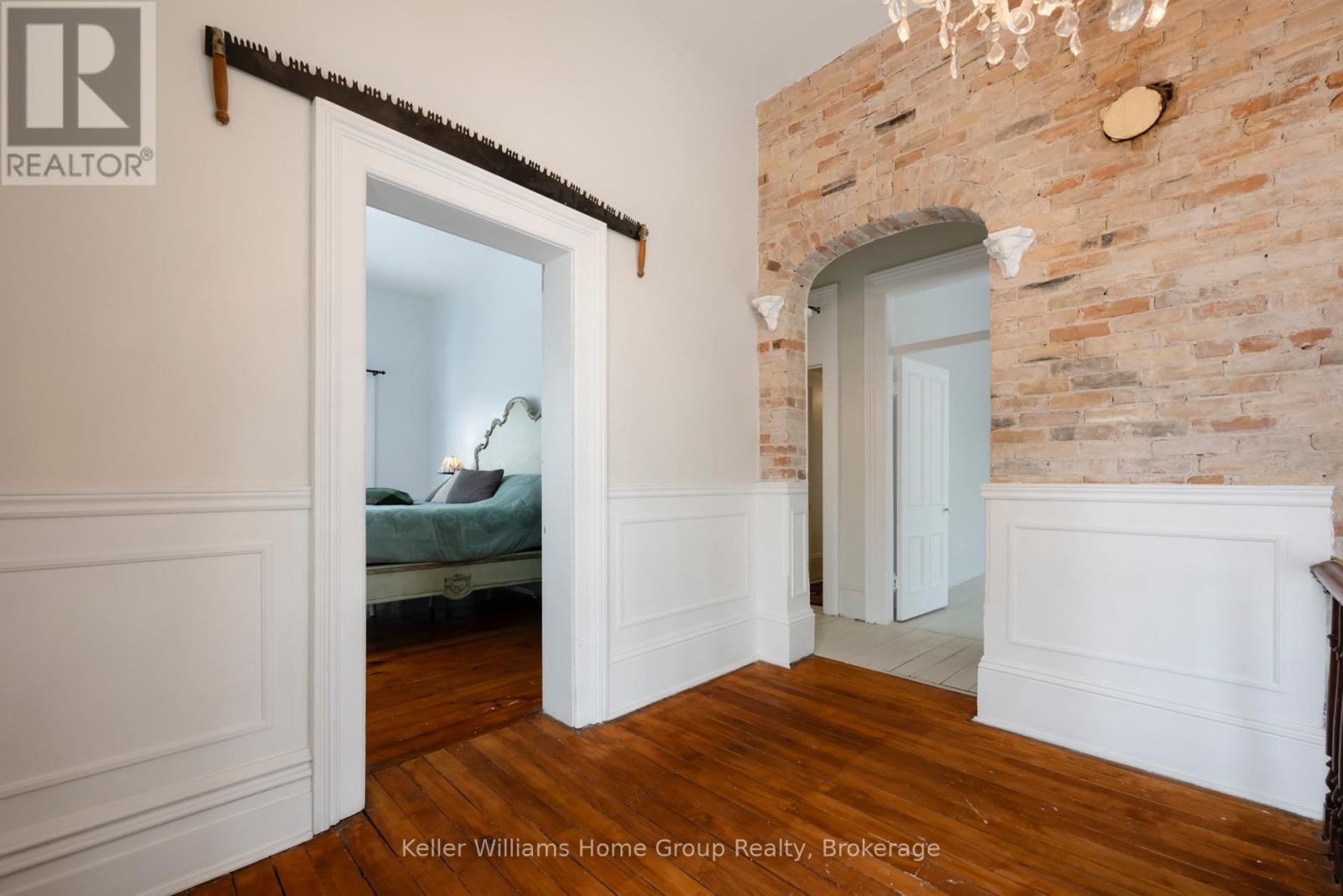 150 Wellington Street E, Wellington North (Mount Forest), Ontario  N0G 2L2 - Photo 21 - X12672456