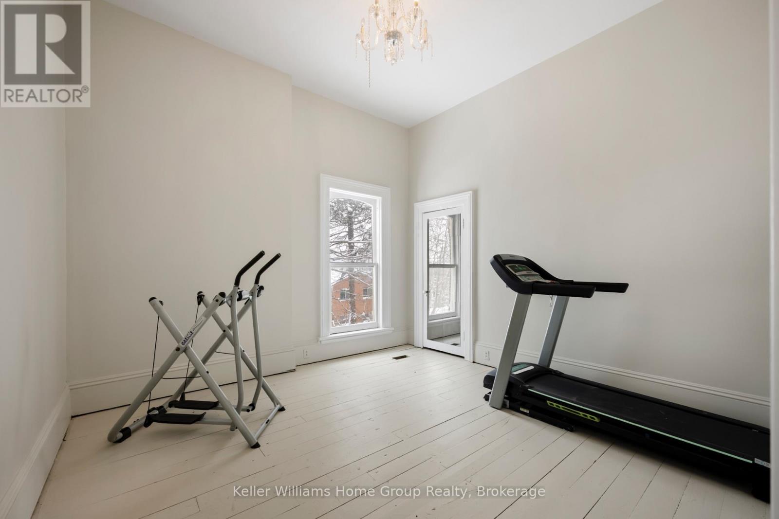 150 Wellington Street E, Wellington North (Mount Forest), Ontario  N0G 2L2 - Photo 29 - X12672456