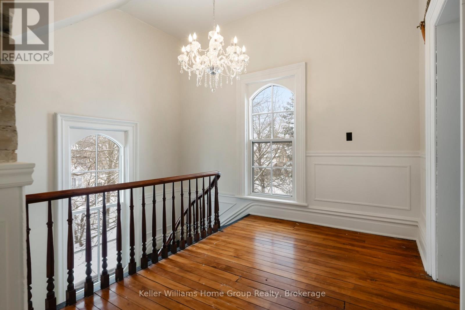 150 Wellington Street E, Wellington North (Mount Forest), Ontario  N0G 2L2 - Photo 33 - X12672456