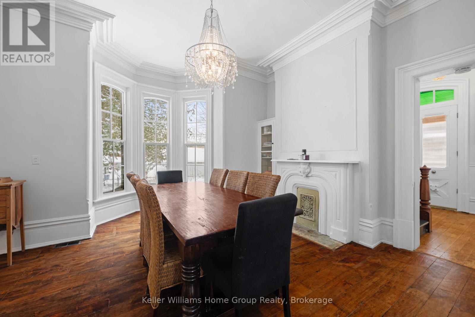 150 Wellington Street E, Wellington North (Mount Forest), Ontario  N0G 2L2 - Photo 7 - X12672456