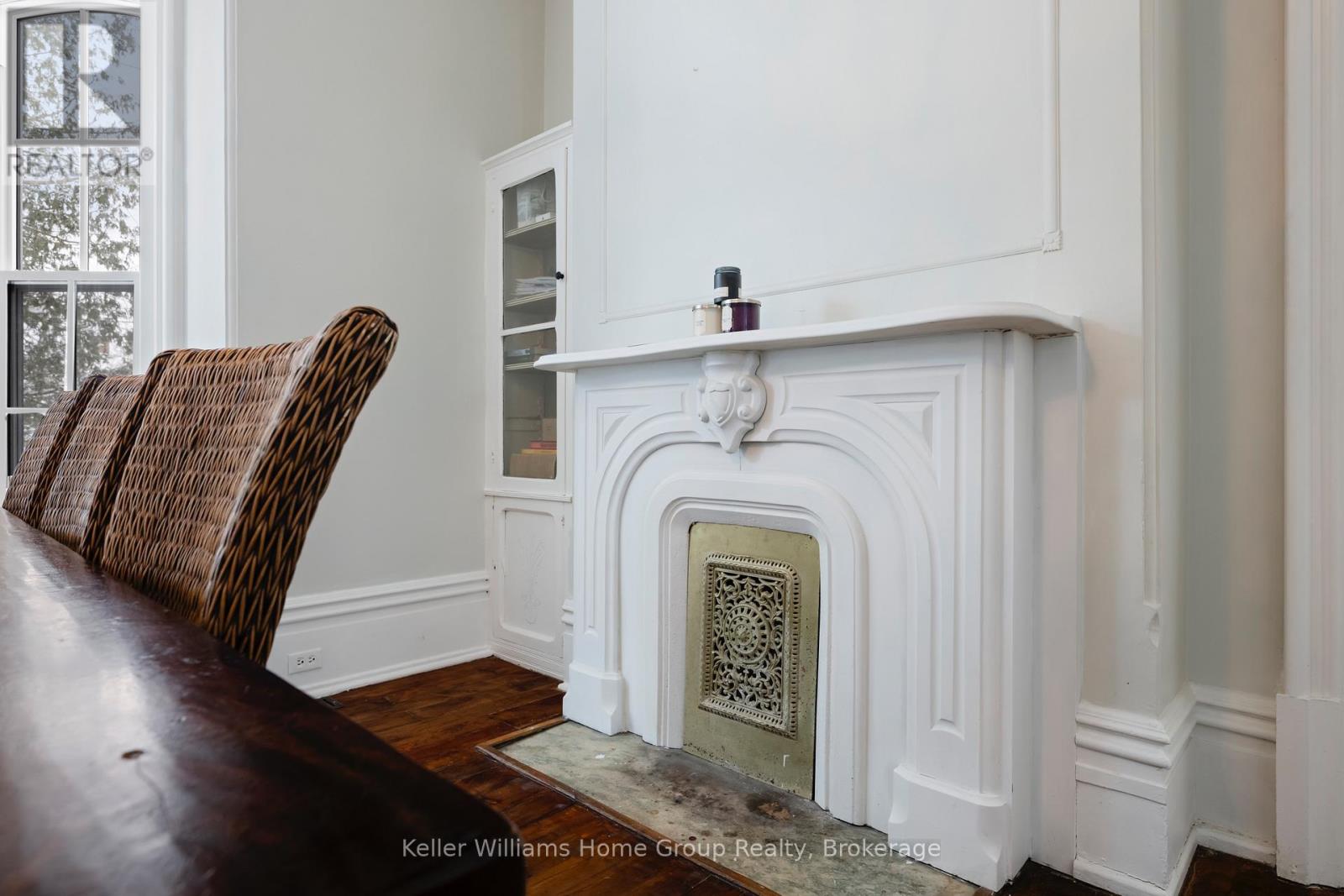 150 Wellington Street E, Wellington North (Mount Forest), Ontario  N0G 2L2 - Photo 9 - X12672456