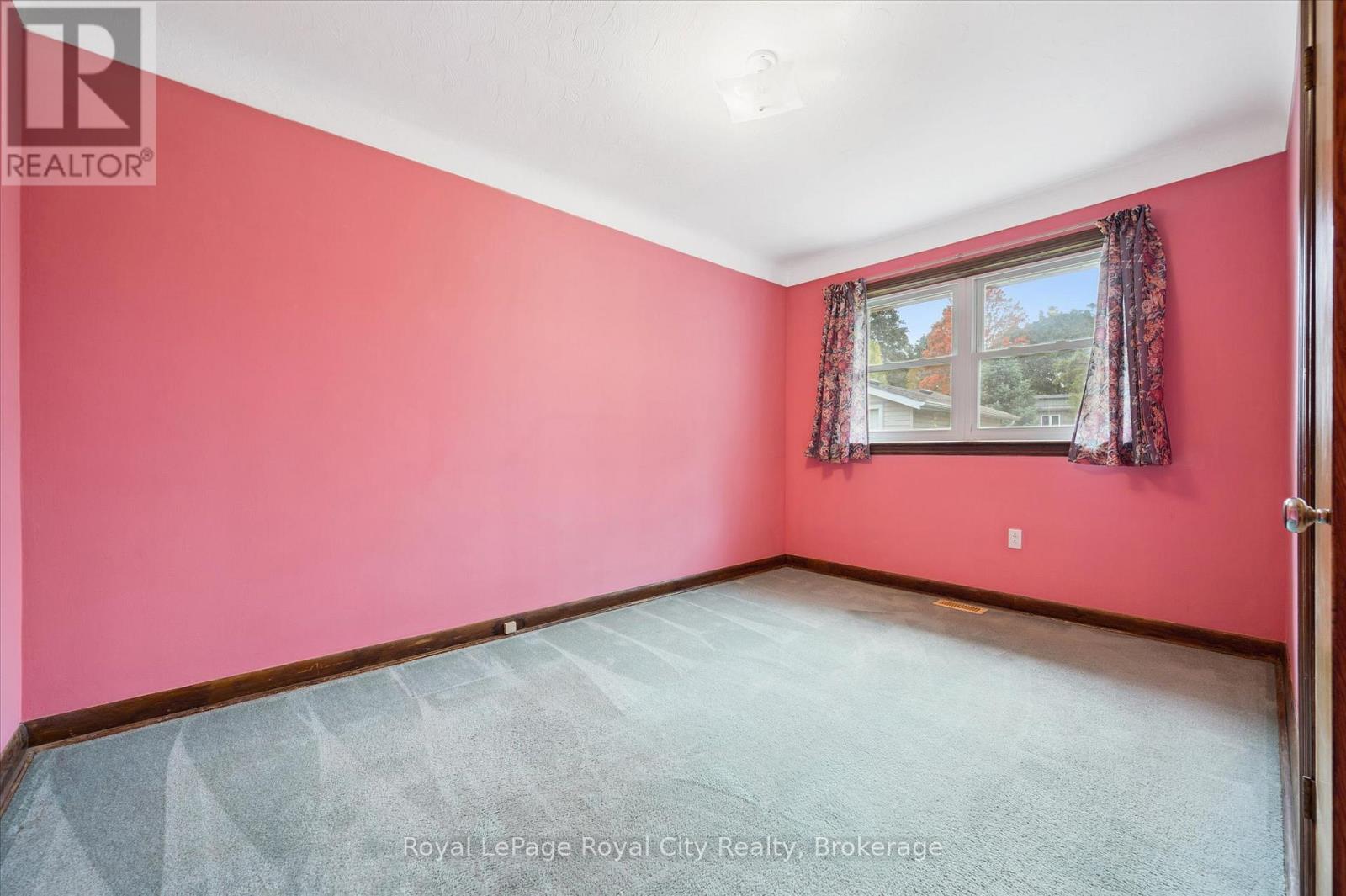 193 Edinburgh Road S, Guelph (Dovercliffe Park/old University), Ontario  N1G 2H8 - Photo 20 - X12672556
