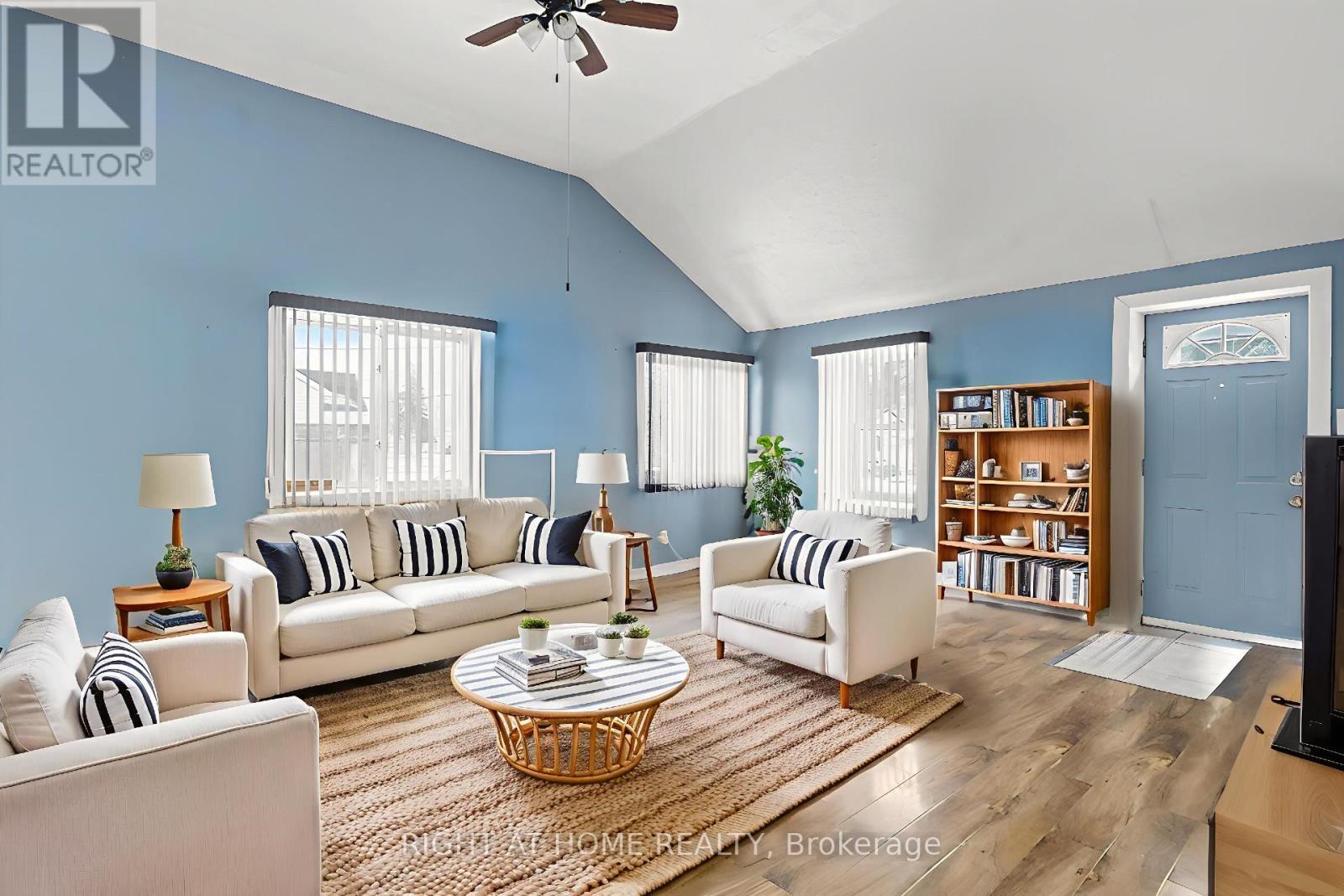 3852 Brunswick Avenue, Fort Erie, Ontario  L0S 1B0 - Photo 3 - X12672174