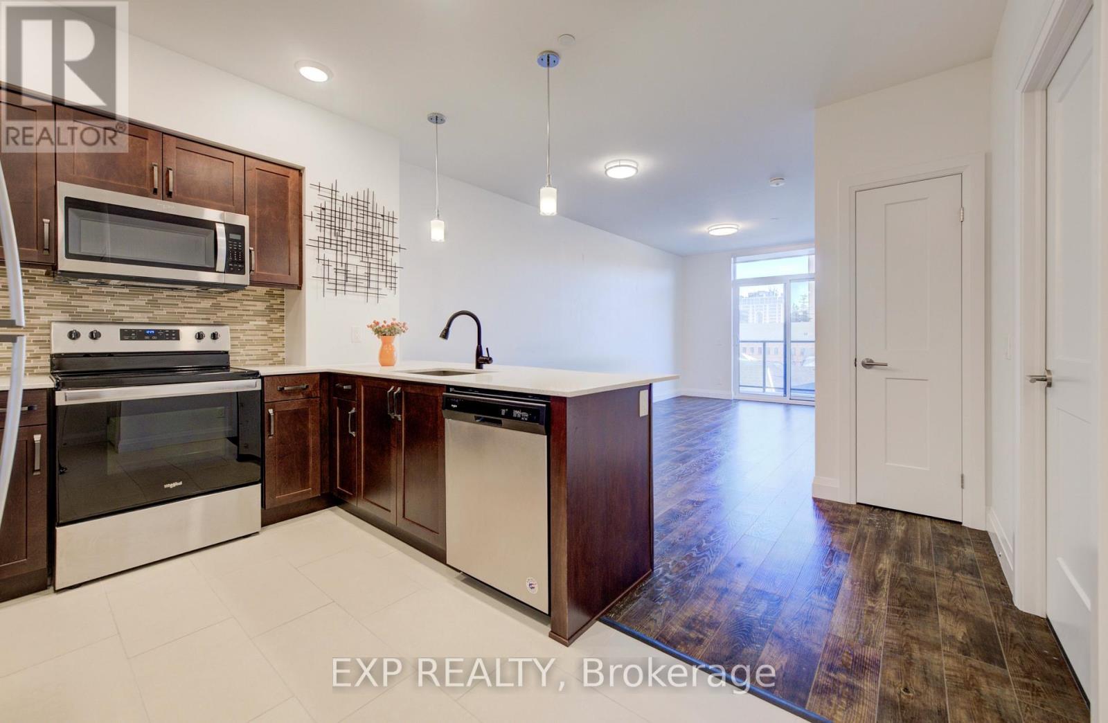 417 - 399 Queen Street S, Kitchener, Ontario  N2G 0C4 - Photo 8 - X12672192