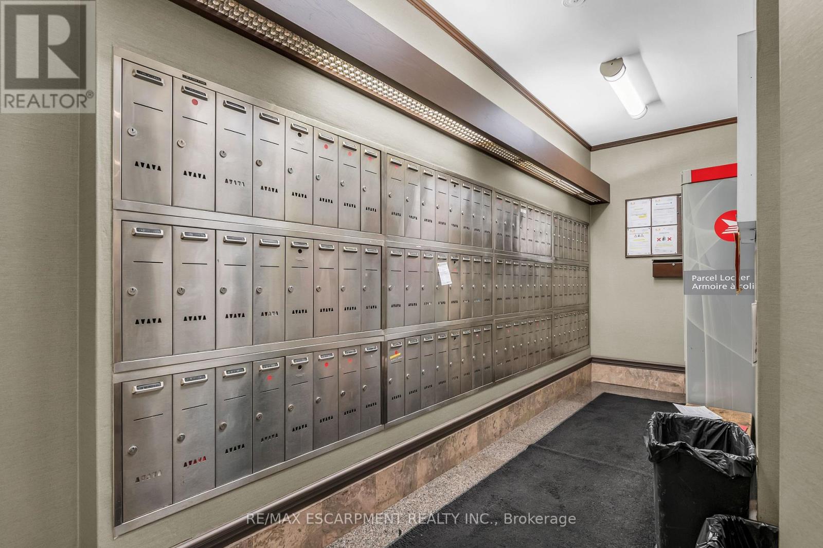 203 - 67 Caroline Street S, Hamilton, Ontario  L8P 3K6 - Photo 5 - X12672232