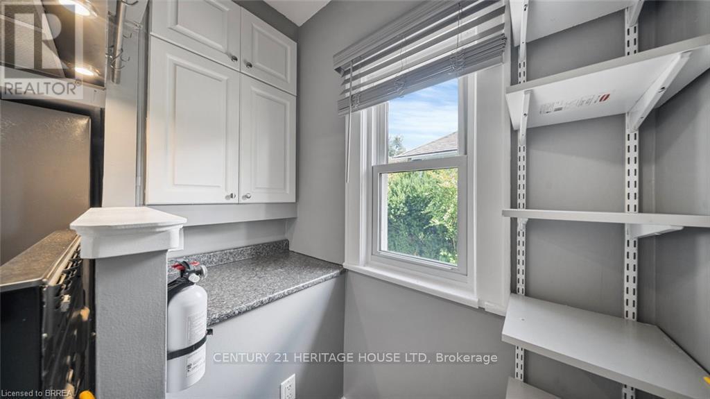 35 Salisbury Avenue, Brantford, Ontario  N3S 1M6 - Photo 13 - X12672316