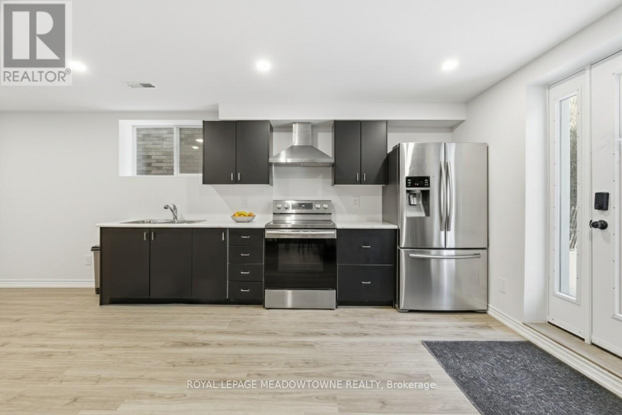 63 Westra Drive, Guelph, Ontario  N1K 0B5 - Photo 25 - X12672320