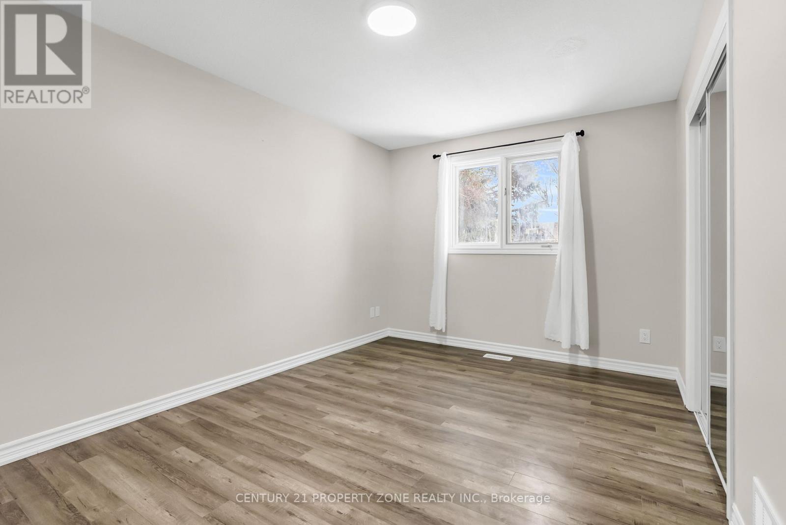 411 Imperial Road S, Guelph, Ontario  N1K 1K2 - Photo 20 - X12672344