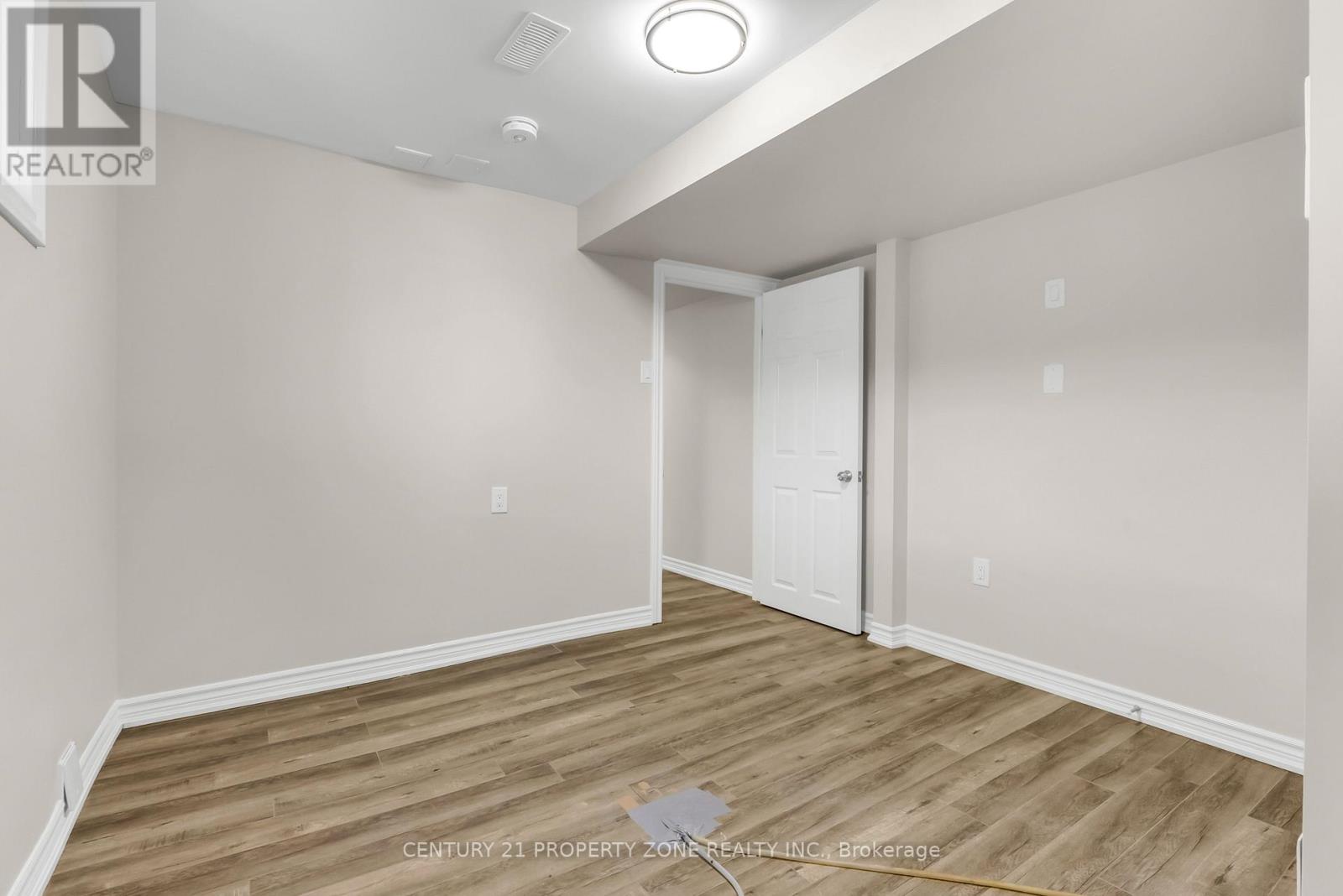 411 Imperial Road S, Guelph, Ontario  N1K 1K2 - Photo 39 - X12672344