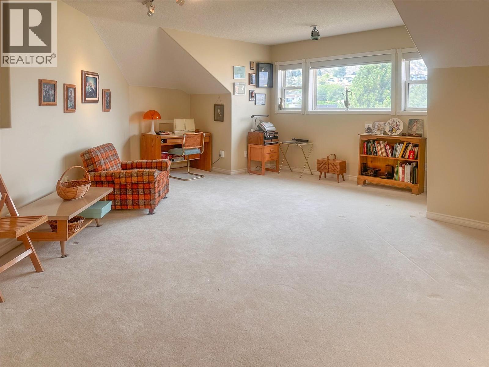 45 Hudsons Bay Trail Unit# 101, Kamloops, British Columbia  V2C 6N5 - Photo 6 - 10371975