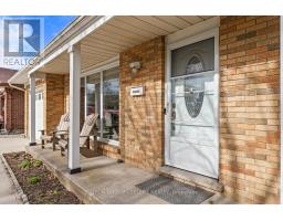 20 LOCHERN ROAD, London South, Ontario