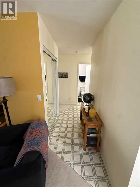 201, 5519 Kerry Wood Drive, Red Deer, Alberta  T4N 4X3 - Photo 4 - A2271586