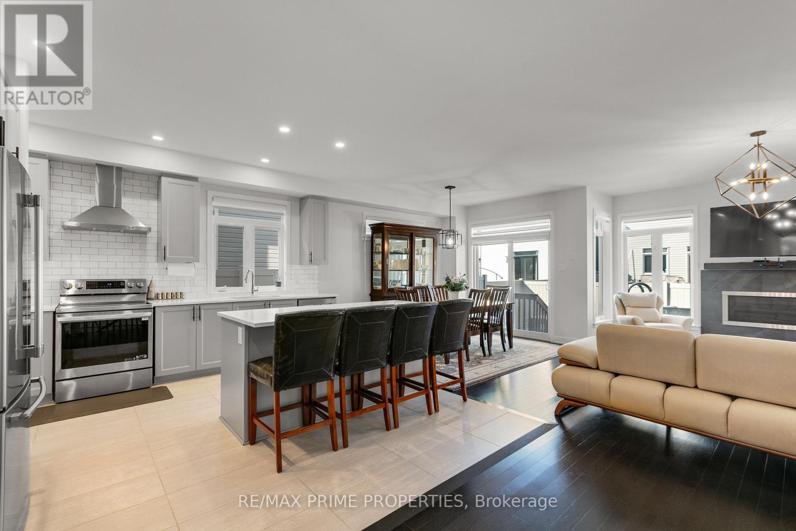 249 Fountainhead Drive, Ottawa, Ontario  K1W 0H4 - Photo 11 - X12672520