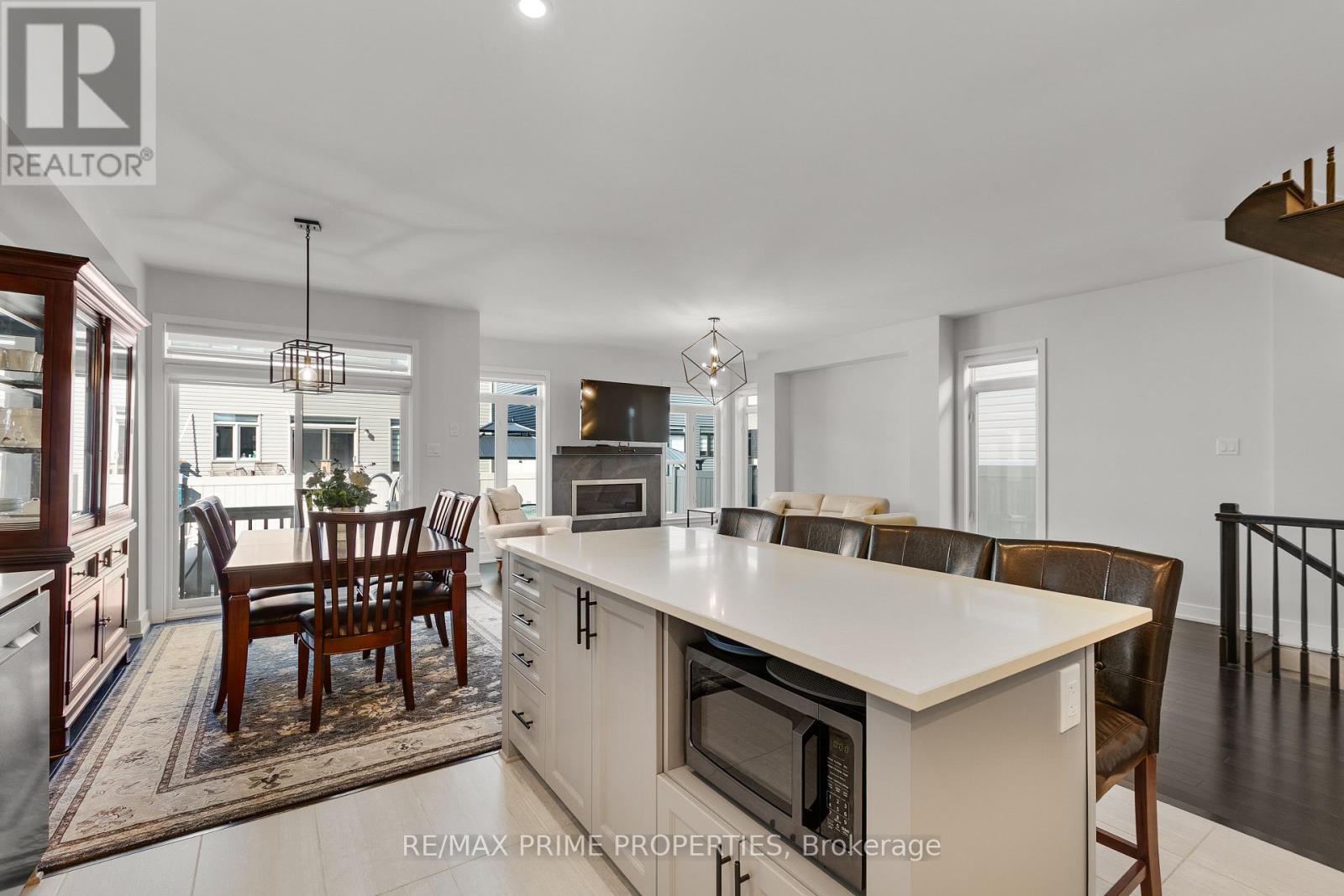 249 Fountainhead Drive, Ottawa, Ontario  K1W 0H4 - Photo 12 - X12672520