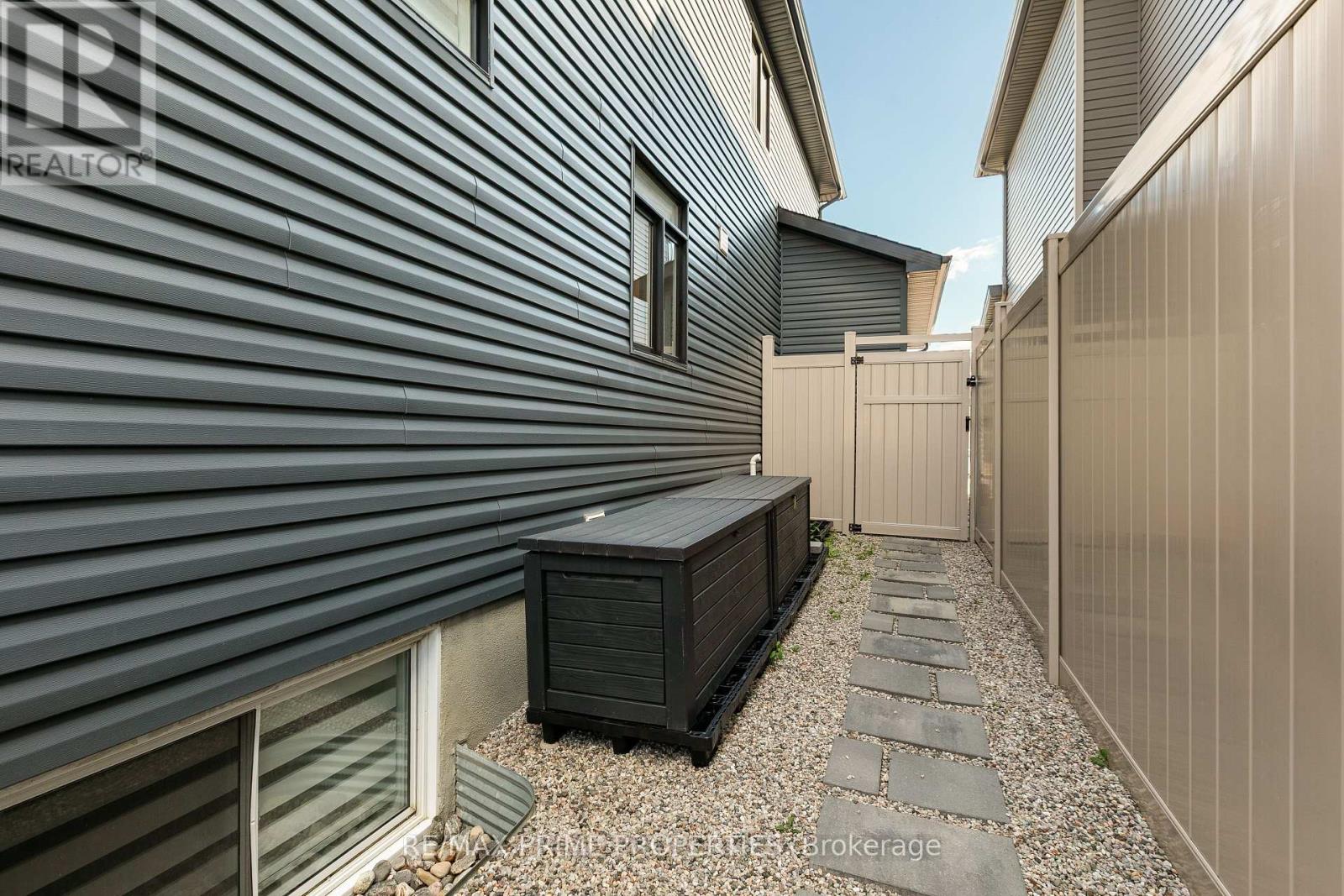 249 Fountainhead Drive, Ottawa, Ontario  K1W 0H4 - Photo 37 - X12672520