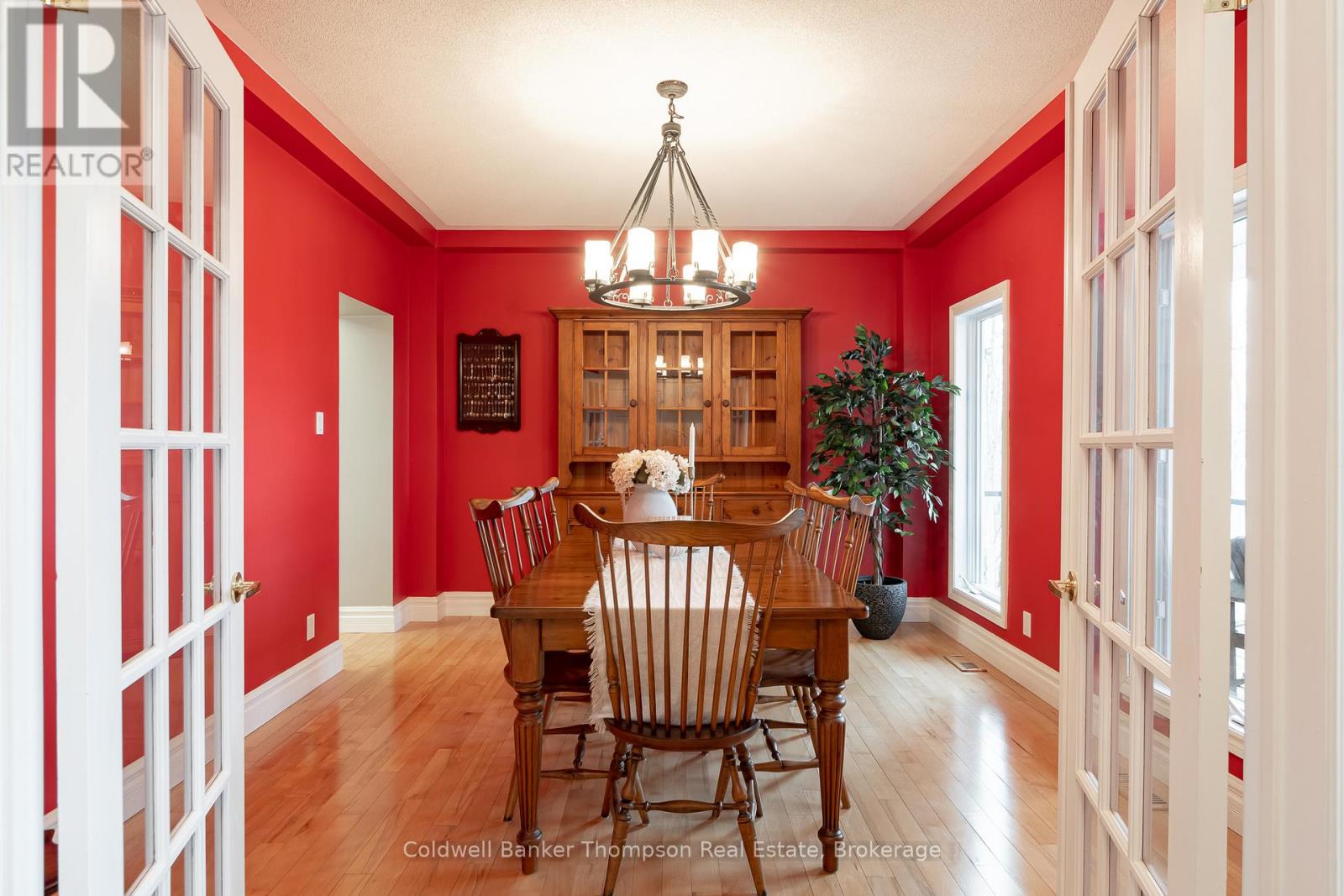 1259 Golf Course Road, Lake Of Bays, Ontario  P1H 2J6 - Photo 17 - X12583486