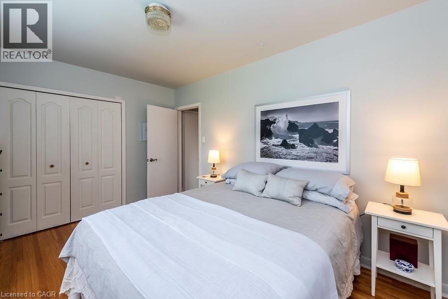 541 Sandmere Place, Oakville, Ontario  L6L 4G5 - Photo 11 - 40796317